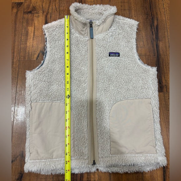 Patagonia Kids’ Retro X Fleece Vest in Natural, Youth Size Medium Outdoors - Picture 8 of 11